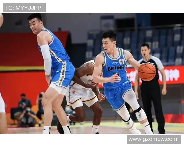 上海足球队以86分领跑精英赛积分榜展现强大实力